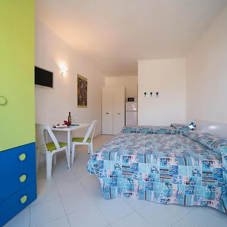 Le Sirene מלון דירות 3*
